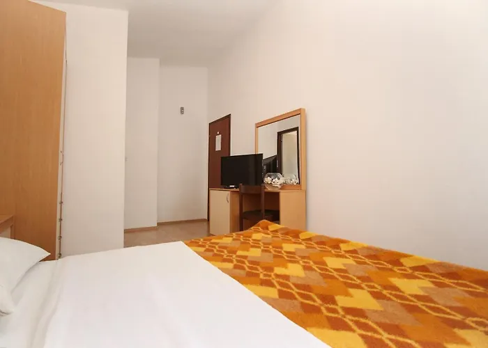 Grozdana 3* Baška